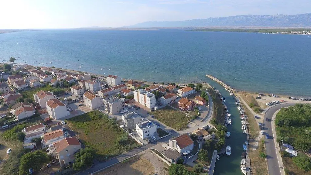 Villa Lana Nin 0*,  Croatia