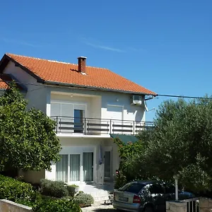  Apartmán Three Bedroom & - Zdrijac