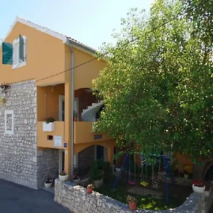 Stosa Apartman