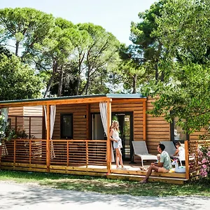 Resort Zaton Mobile Homes, Nin